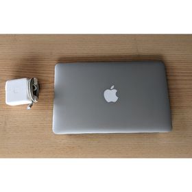 アップル(Apple)のMacBook Air 11 mid 2011(ノートPC)