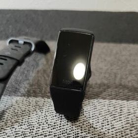 【中古品】Fitbit Charge4 FB417 フィットネストラッカー ブラック