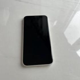 iPhone 11 ホワイト 64 GB Softbank