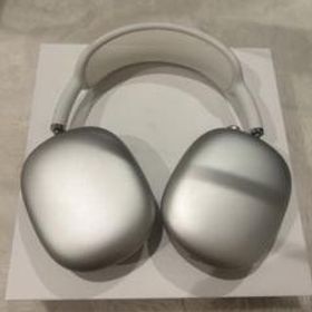 Apple AirPods MAX Silver