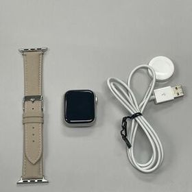 Apple Watch SE2 第2世代 GPSモデル 40mm A2722 アップルウォッチ 2023年8月購入 スターライト