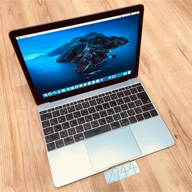 Apple MacBook 12インチ 2017 新品¥51