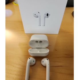 アップル(Apple)のAPPLE AirPods イヤホン MMEF2J/A(ヘッドフォン/イヤフォン)