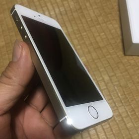 アイフォーン(iPhone)のiphone 5s 32GB au simロック不可(スマートフォン本体)