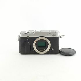 フジフイルム(富士フイルム)のFUJIFILM X-E1 ボディ ミラーレス一眼カメラ USED品 本体+バッテリー APS-C ファームウェアアップデート済 シルバー 完動品 CP6468(ミラーレス一眼)