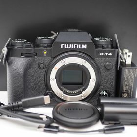 フジフイルム(富士フイルム)の■17ショット■ FUJIFILM X-T4 ボディ ブラック ■ほぼ新品■(ミラーレス一眼)