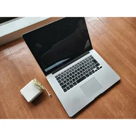 Apple MacBook Pro 2015 15型 新品¥89,000 中古¥22,000 | 新品・中古のネット最安値 | カカクキング