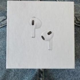 Apple AirPods 第3世代 MME73J/A 新品¥11,900 中古¥10,200 | 新品・中古のネット最安値 | カカクキング