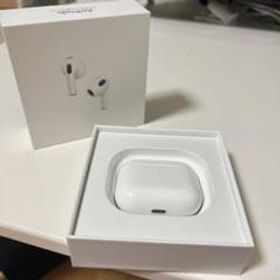 Apple AirPods 第3世代 MME73J/A 新品¥13,000 中古¥9,980 | 新品・中古のネット最安値 | カカクキング