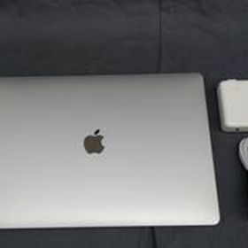 MacBook Pro 2018 15型 MR962J/A 中古 49,800円 | ネット最安値