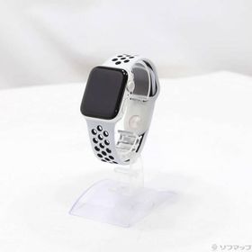 〔中古〕Apple(アップル) Apple Watch Series 6 Nike GPS 40mm シルバーアルミニウムケース ピュアプラチナム／ブラックNikeスポーツバンド〔371-ud〕