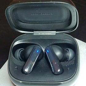 ジェイビーエル(JBL)のJBL LIVE BEAM 3 ワイヤレスイヤホン ブラック 1ヶ月前に購入(ヘッドフォン/イヤフォン)