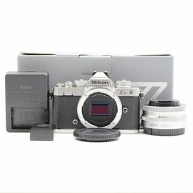 ニコン(Nikon)の■シャッター数10708枚！極上品■ Nikon Z fc レンズキット(ミラーレス一眼)