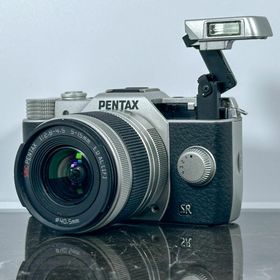 ペンタックス(PENTAX)のPENTAX Q10 ズームレンズキット◯(ミラーレス一眼)