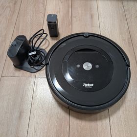 アイロボット(iRobot)のルンバ e5(掃除機)