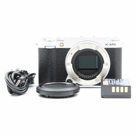 ■シャッター数171枚！新品同様■FUJIFILM X-M5ミラーレス一眼カメラ(ミラーレス一眼)