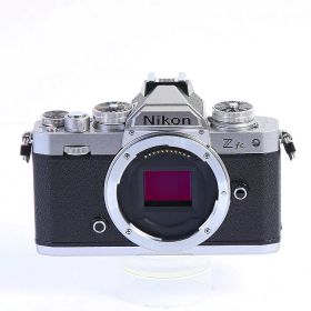 【中古】 (ニコン) Nikon ニコン Z FC ボデイ シルバー【中古カメラ デジタル一眼】 ランク：AB