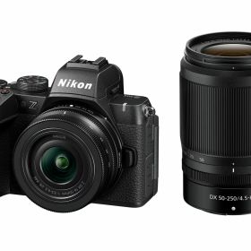 Nikon ミラーレスカメラ Z50II ダブルズームキット【お取り寄せ（5週から7週程度見込み）での入荷、発送】