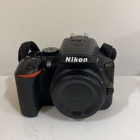 Nikon◆デジタル一眼カメラ D5600 ダブルズームキット