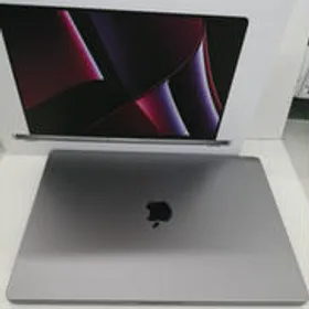 M2Max MacBookPro 16インチ　シルバー　美品　使用少ない M2Max MacBookPro 16インチ シルバー 美品 使用少ない M2Max