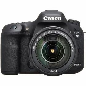 【中古】キヤノン Canon EOS 7D Mark II EF-S18-135 IS STM レンズキット
