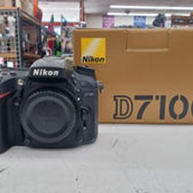 デジタル一眼カメラ（ボディ) D7100 NIKON