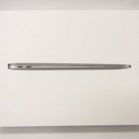 Apple MacBook Air 13.3インチ Apple M1 256GB MGN63J/A ▼KD4181
