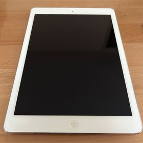 アップル(Apple)の【第1世代】iPad Air Wi-Fi 16GB シルバー MD785JA/A(タブレット)