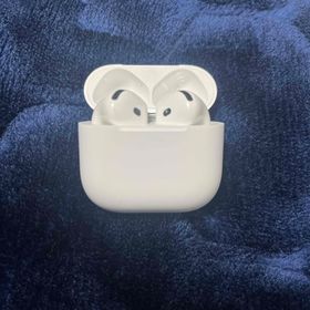 アップル(Apple)のAirPods 4(ヘッドフォン/イヤフォン)