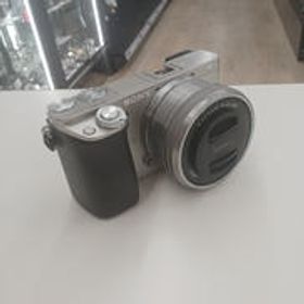 ミラーレス一眼 ILCE-6000 レンズキット SONY