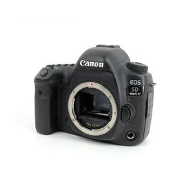 【ブラックフライデー！ポイント３倍！11/25-11/30！】【中古】Canon製 デジタル一眼レフカメラ EOS 5D Mark IV ボディ バッテリー・アイカップ・電池カバー・端