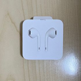 アップル(Apple)のアップル EarPods Lightningコネクタ 有線 イヤフォン(ヘッドフォン/イヤフォン)