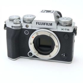 【中古】 《並品》 FUJIFILM X-T5 ボディ シルバー [ デジタルカメラ ]