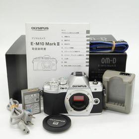 オリンパス(OLYMPUS)の【シャッター回数1084回】■ほぼ新品■OM-D E-M10 MarkIII(ミラーレス一眼)