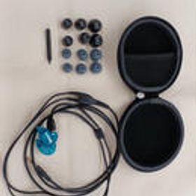 有線イヤホン【ジャンク】 SE215 SHURE