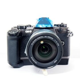 オリンパス(OLYMPUS)の【中古】(オリンパス) OLYMPUS OM-D E-M5 Mark II Limited Edition 14-150キット(コンパクトデジタルカメラ)