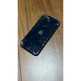 アイフォーン(iPhone)のApple iPhone SE 第3世代 本体(スマートフォン本体)