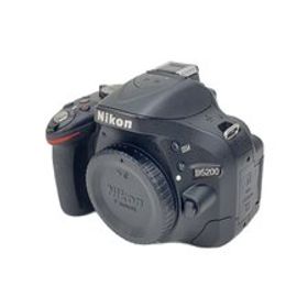 Nikon◆デジタル一眼カメラ D5200 ダブルズームキット [ブラック]