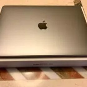 Apple MacBook Air 13インチ 2018 / USキーボード