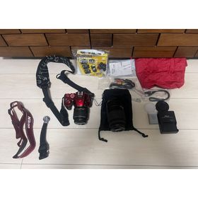 ニコン(Nikon)の【美品】デジタル一眼レフカメラ D5500 ダブルズームキット［レッド］(デジタル一眼)