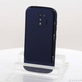 〔中古〕FUJITSU(富士通） らくらくスマートフォン 32GB ネイビー F-42A docomoロック解除SIMフリー〔269-ud〕