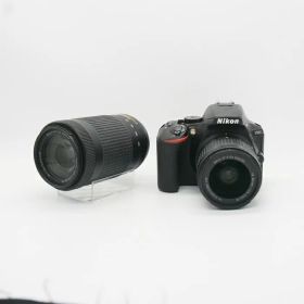 【中古】 (ニコン) Nikon D5600 ダブルズームキツト【中古カメラ デジタル一眼】 ランク：B