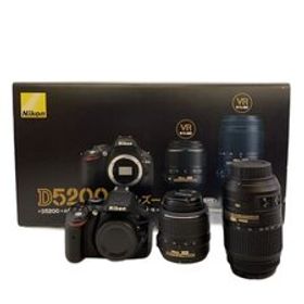 Nikon◆デジタル一眼カメラ D5200 ダブルズームキット [ブラック]