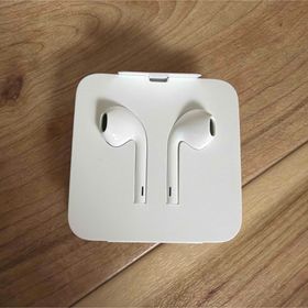 アップル(Apple)の純正 iPhone Earpods Lightningコネクタ 変換アダプタ付き(ヘッドフォン/イヤフォン)