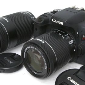 【中古】【並品】キヤノン EOS Kiss X8i ダブルズームキット（センサー清掃済み） CA01-R2715-3U1B Canon EFマウント APS-C 標準ズーム 望遠ズーム 手ブレ補正 レンズ付き セット 中古