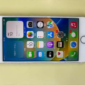 Apple iPhone 8 シルバー64G