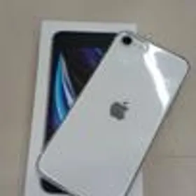 Apple iPhone SE 2020(第2世代) 新品¥12,700 中古¥4,340 | 新品・中古