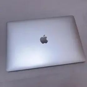 Apple MacBook Air 2018 8GB 250GBシルバー