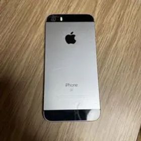 Apple iPhone SE シルバー