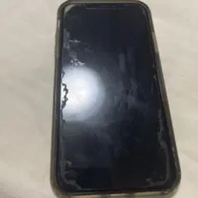 iPhone XR ブラック ケース付き 画面ひびあり